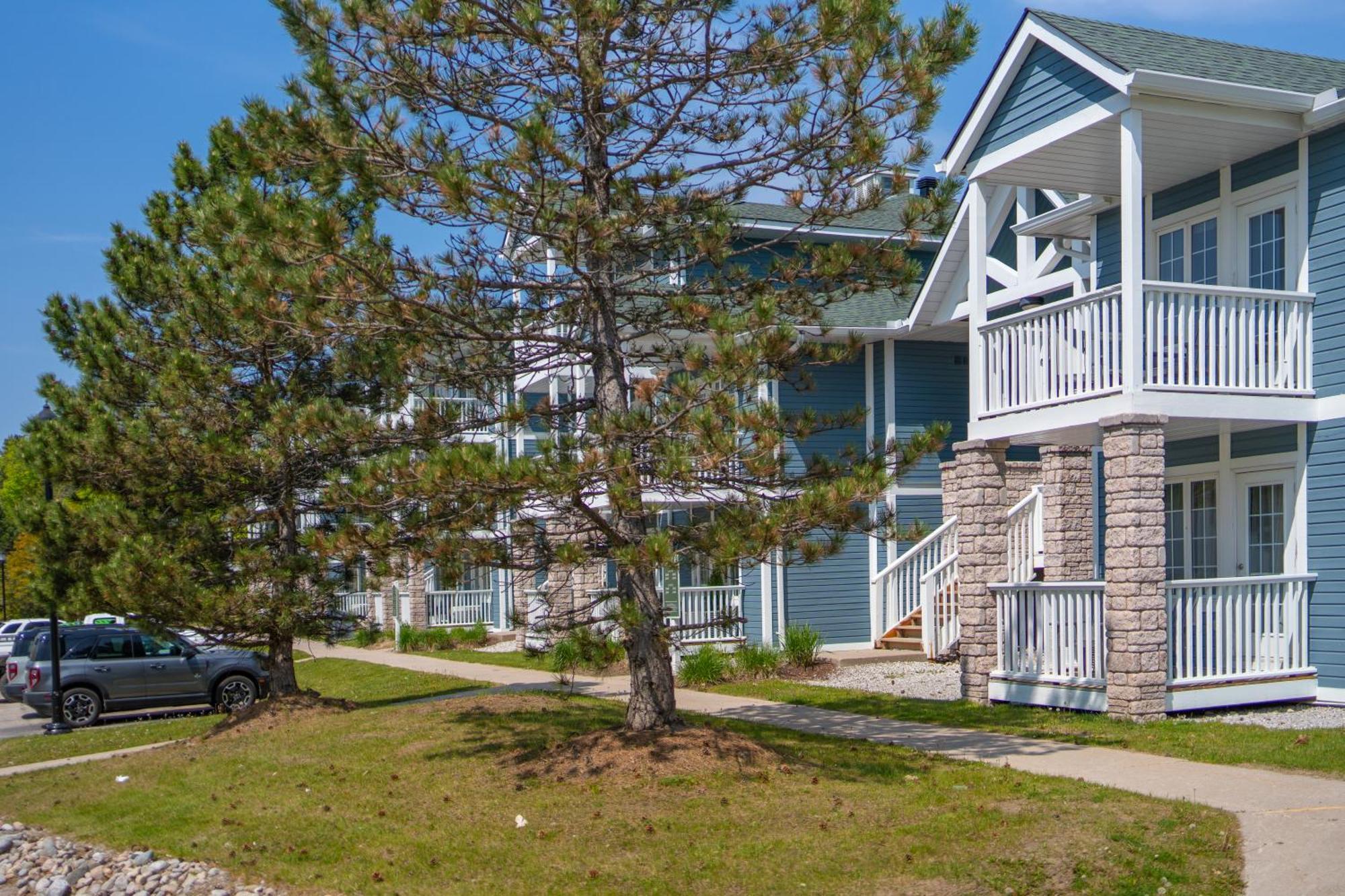 Horseshoe Valley Suites - The Maple Shanty Bay Exterior photo